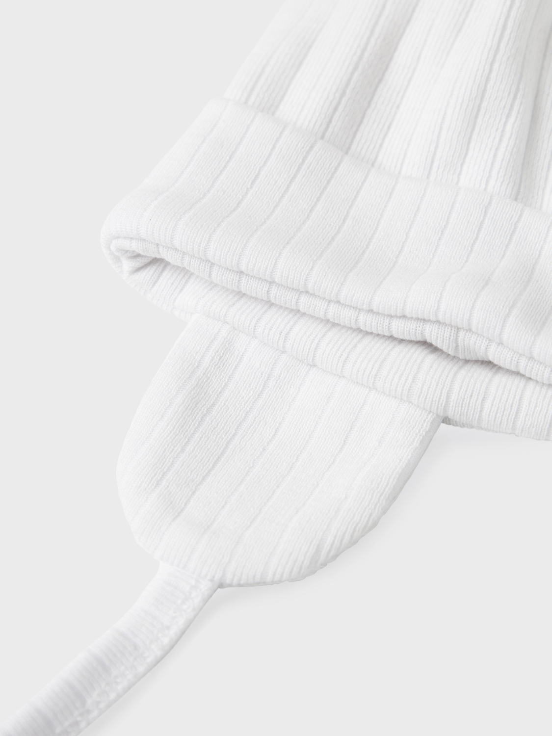 model_shot-front_full